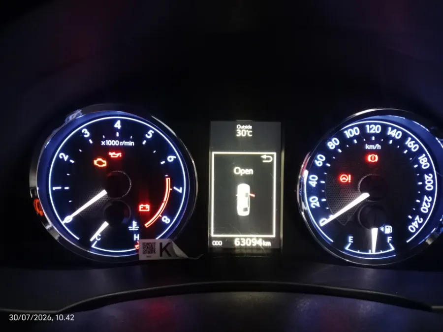 Foto Mobil Bekas Odometer Toyota Corolla Altis 1.8 G tahun 2016