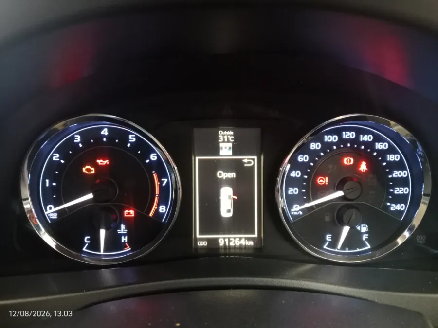 Foto Mobil Bekas Odometer Toyota Corolla Altis 1.8 V tahun 2018