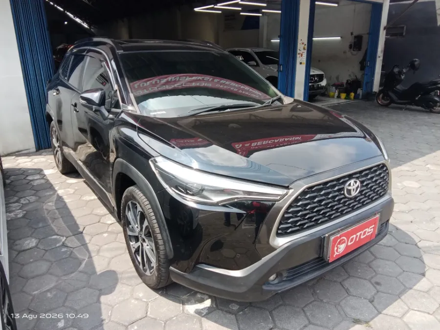 Foto Mobil Bekas Kanan Depan Toyota Corolla Cross 1.8 tahun 2020