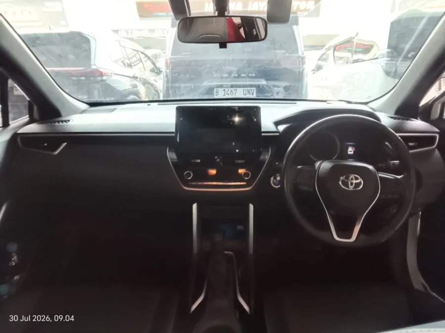 Foto Mobil Bekas Dashboard Toyota Corolla Cross 1.8 Hybrid tahun 2023