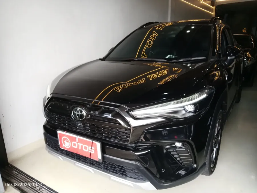 Foto Mobil Bekas Kanan Depan Toyota Corolla Cross 1.8 Hybrid tahun 2023