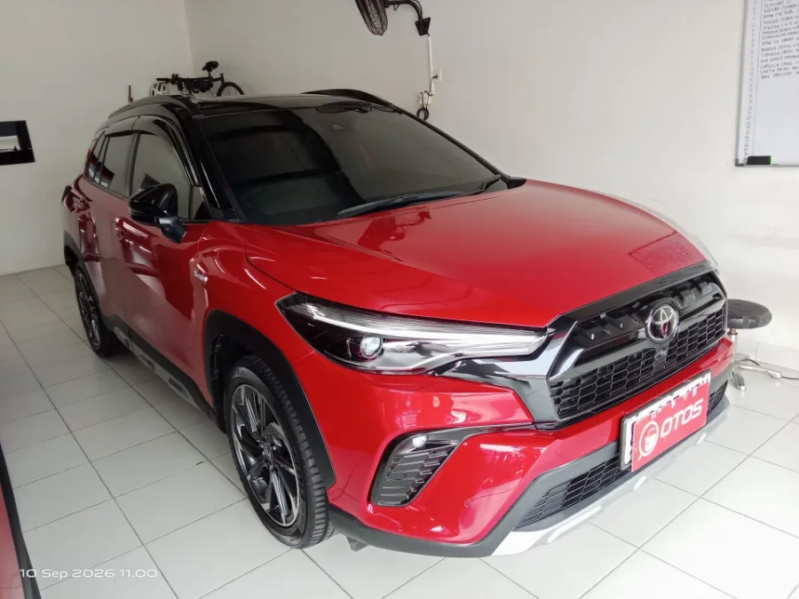 Foto Mobil Bekas Kanan Depan Toyota Corolla Cross 1.8 Hybrid tahun 2023