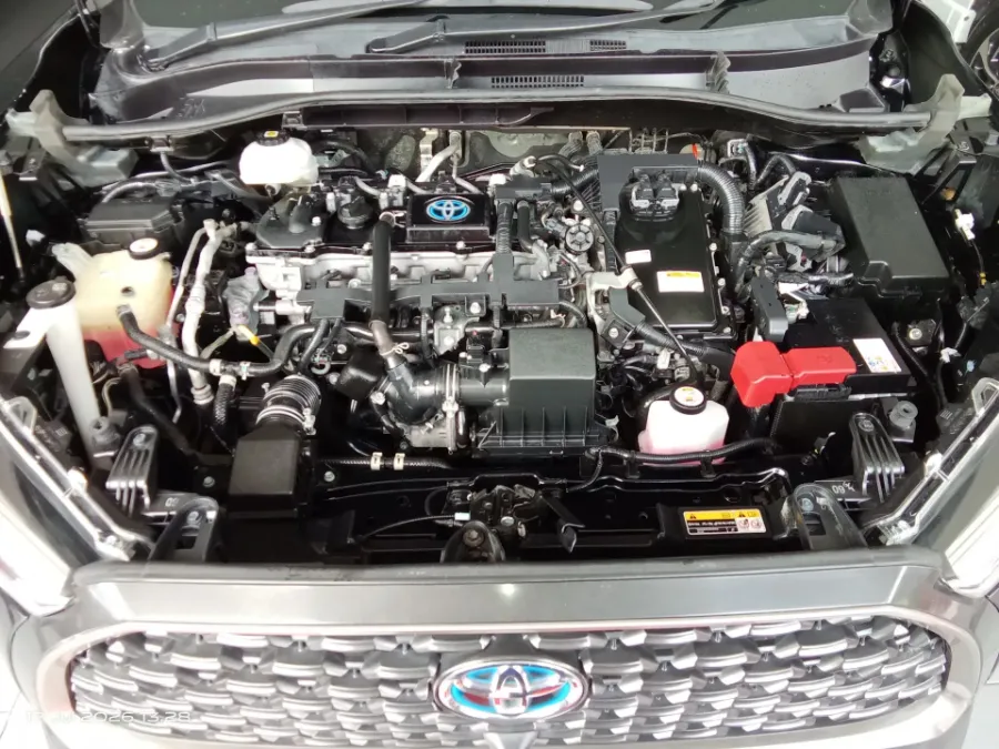 Foto Mobil Bekas Mesin Toyota Corolla Cross 1.8 Hybrid tahun 2023