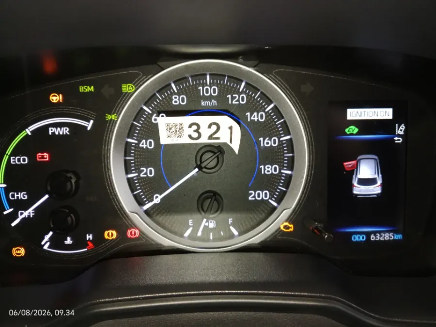 Foto Mobil Bekas Odometer Toyota Corolla Cross 1.8 Hybrid tahun 2023