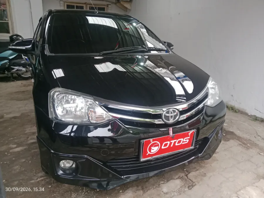 Foto Mobil Bekas Kanan Depan Toyota Etios 1.2 G tahun 2016