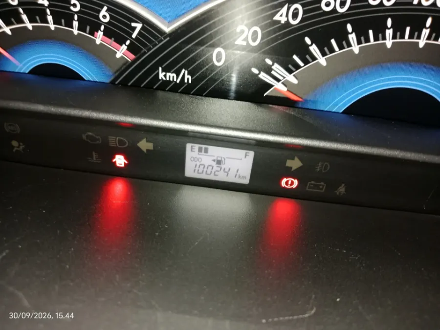 Foto Mobil Bekas Odometer Toyota Etios 1.2 G tahun 2016