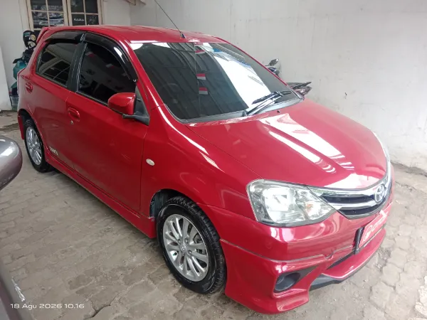 2016 Toyota Etios Valco 1.2 E - Foto 1 dari 6