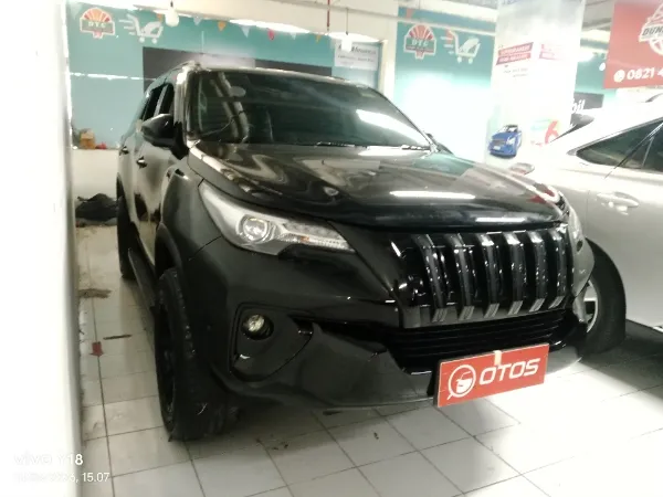 2016 Toyota Fortuner 2.4 4X2 VRZ - Foto 1 dari 6