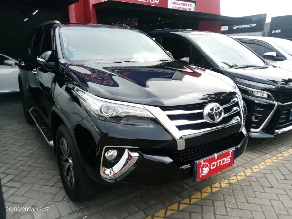 2016 Toyota Fortuner 2.4 4X2 VRZ - Foto 1 dari 6