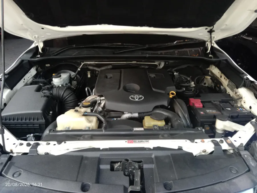 Foto Mobil Bekas Mesin Toyota Fortuner 2.4 4X2 VRZ tahun 2016