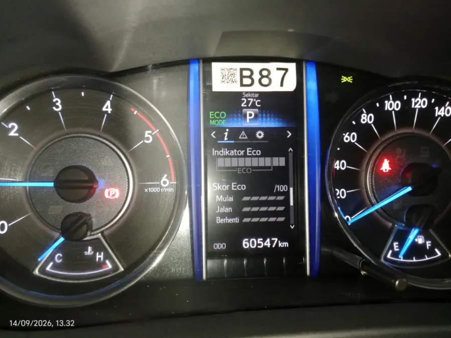 Foto Mobil Bekas Odometer Toyota Fortuner 2.4 4X2 VRZ tahun 2016