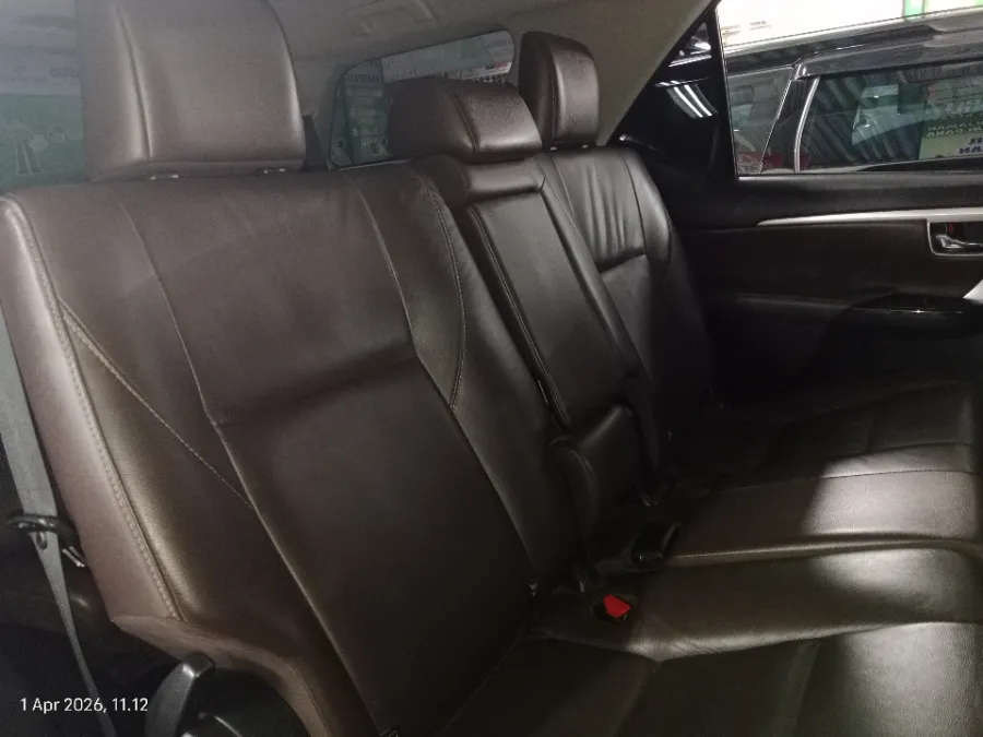 Foto Mobil Bekas Kabin Belakang Toyota Fortuner 2.4 4X2 VRZ tahun 2017