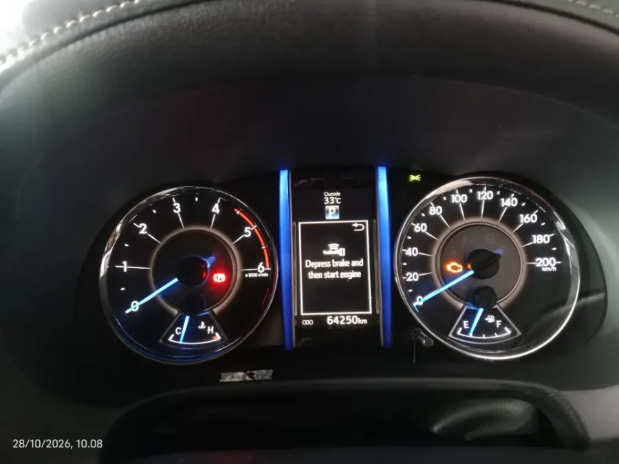 Foto Mobil Bekas Odometer Toyota Fortuner 2.4 4X2 VRZ tahun 2017