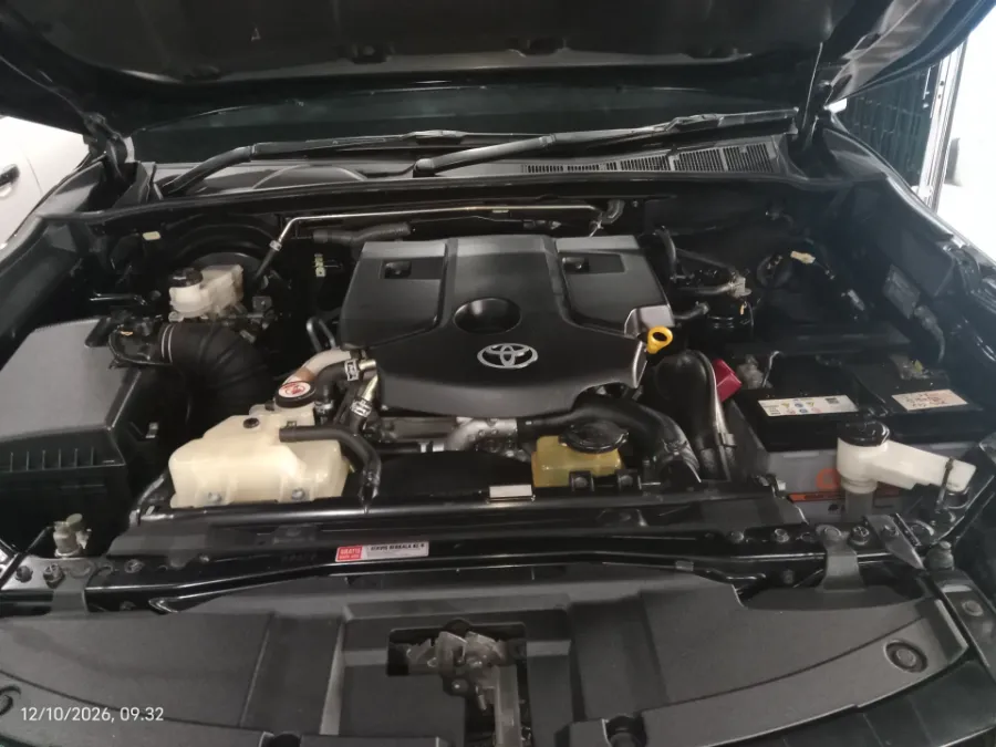 Foto Mobil Bekas Mesin Toyota Fortuner 2.4 4X2 VRZ tahun 2018