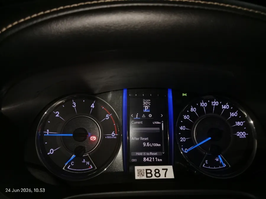 Foto Mobil Bekas Odometer Toyota Fortuner 2.4 4X2 VRZ tahun 2018