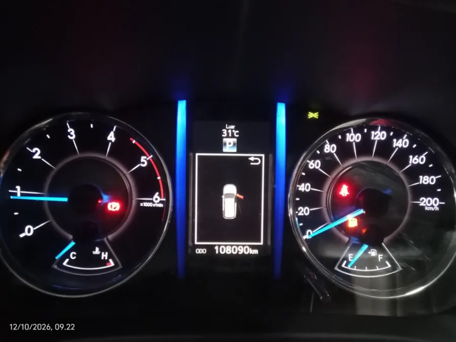 Foto Mobil Bekas Odometer Toyota Fortuner 2.4 4X2 VRZ tahun 2018