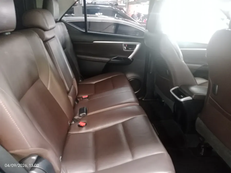 Foto Mobil Bekas Kabin Belakang Toyota Fortuner 2.4 4X2 VRZ tahun 2019