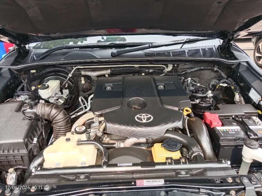 Foto Mobil Bekas Mesin Toyota Fortuner 2.4 4X2 VRZ tahun 2019