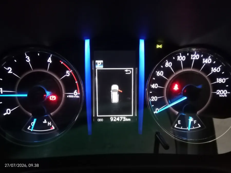 Foto Mobil Bekas Odometer Toyota Fortuner 2.4 4X2 VRZ tahun 2020