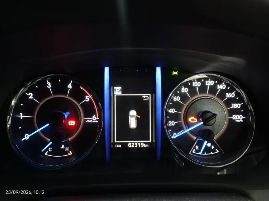 Foto Mobil Bekas Odometer Toyota Fortuner 2.4 4X2 VRZ tahun 2020