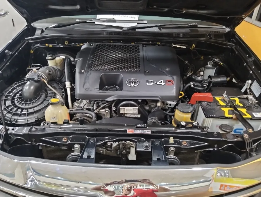 Foto Mobil Bekas Mesin Toyota Fortuner 2.5 G tahun 2014