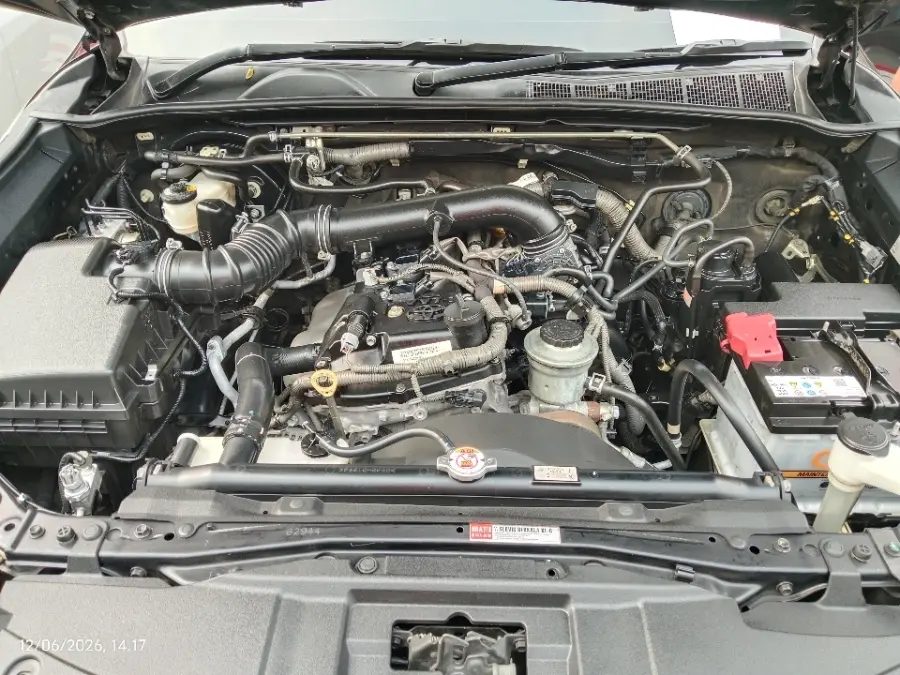 Foto Mobil Bekas Mesin Toyota Fortuner 2.7 4X2 SRZ tahun 2017