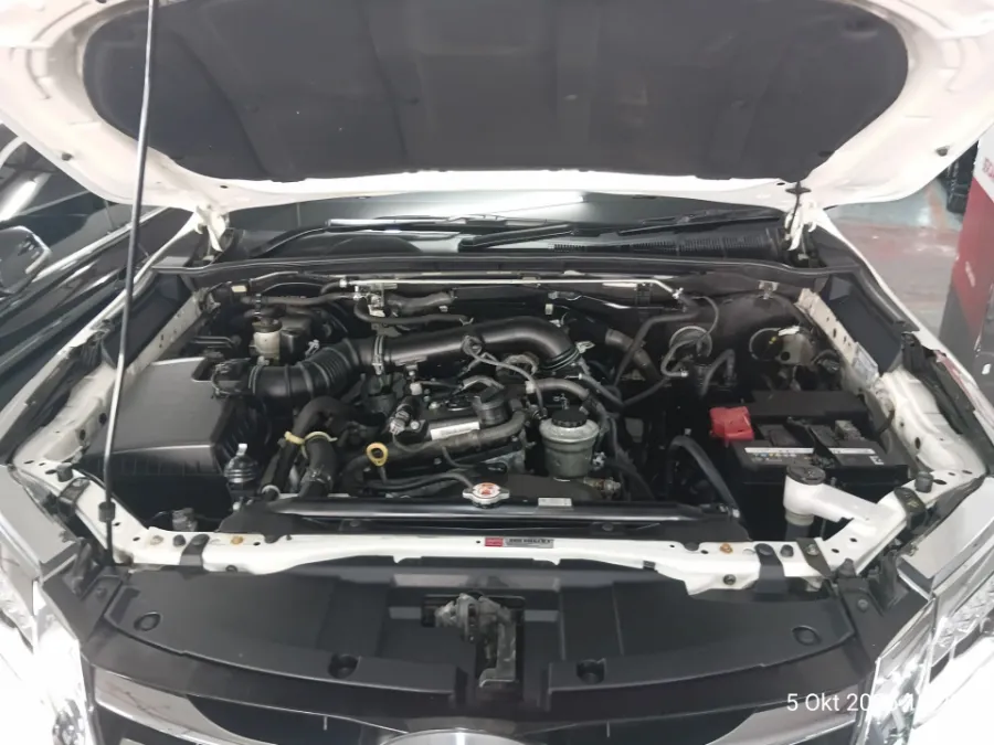 Foto Mobil Bekas Mesin Toyota Fortuner 2.7 SRZ tahun 2020
