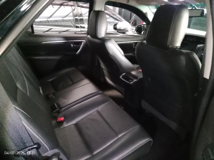 Foto Mobil Bekas Kabin Belakang Toyota Fortuner 2.8 4X2 VRZ tahun 2022