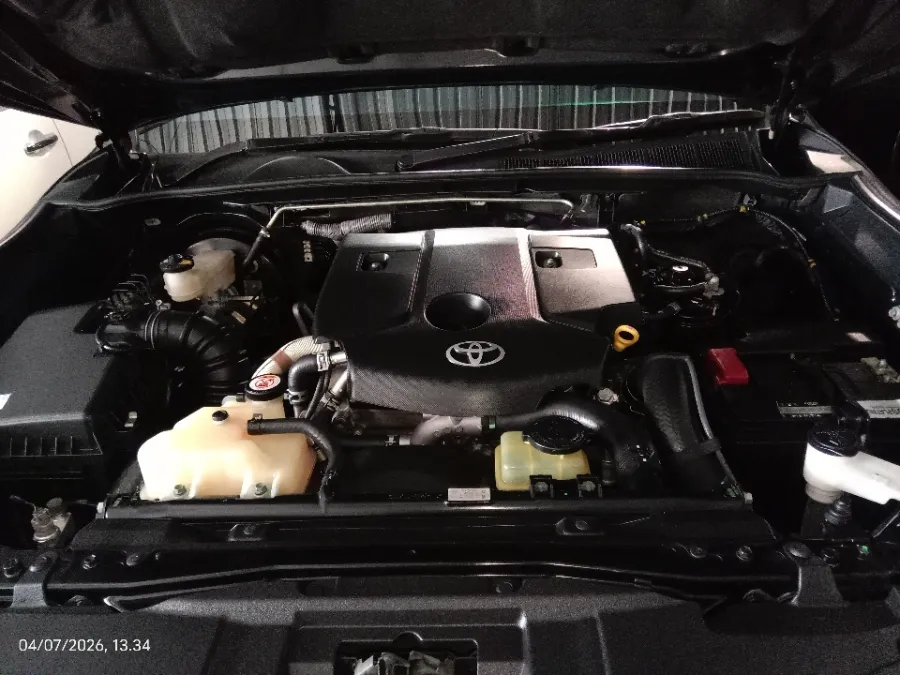 Foto Mobil Bekas Mesin Toyota Fortuner 2.8 4X2 VRZ tahun 2022