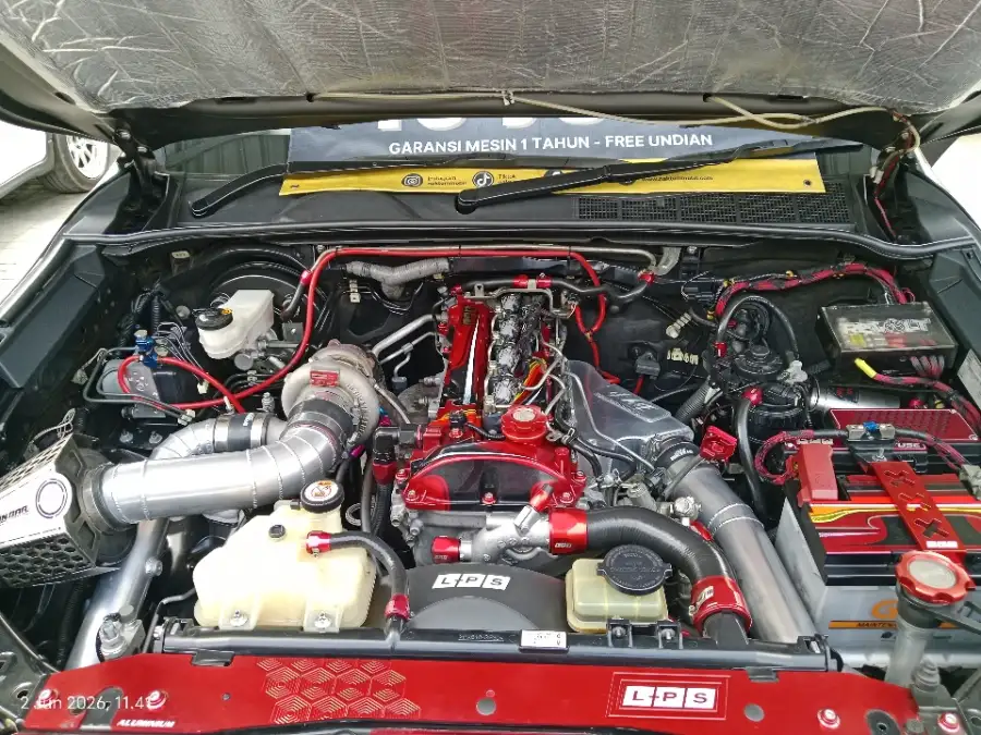 Foto Mobil Bekas Mesin Toyota Fortuner 2.8 4X2 VRZ tahun 2022