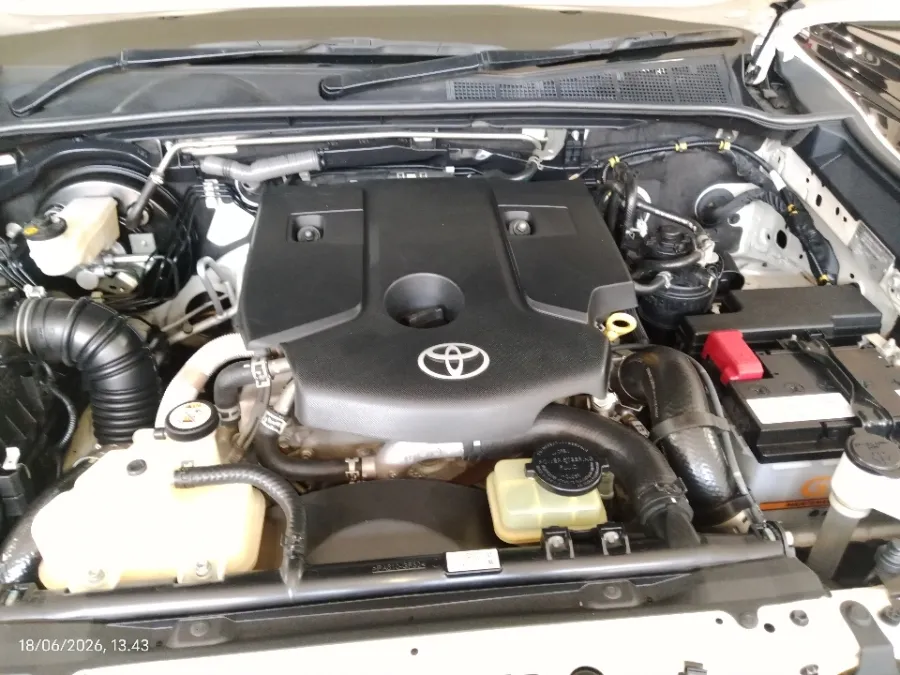 Foto Mobil Bekas Mesin Toyota Fortuner 2.8 4X2 VRZ tahun 2022