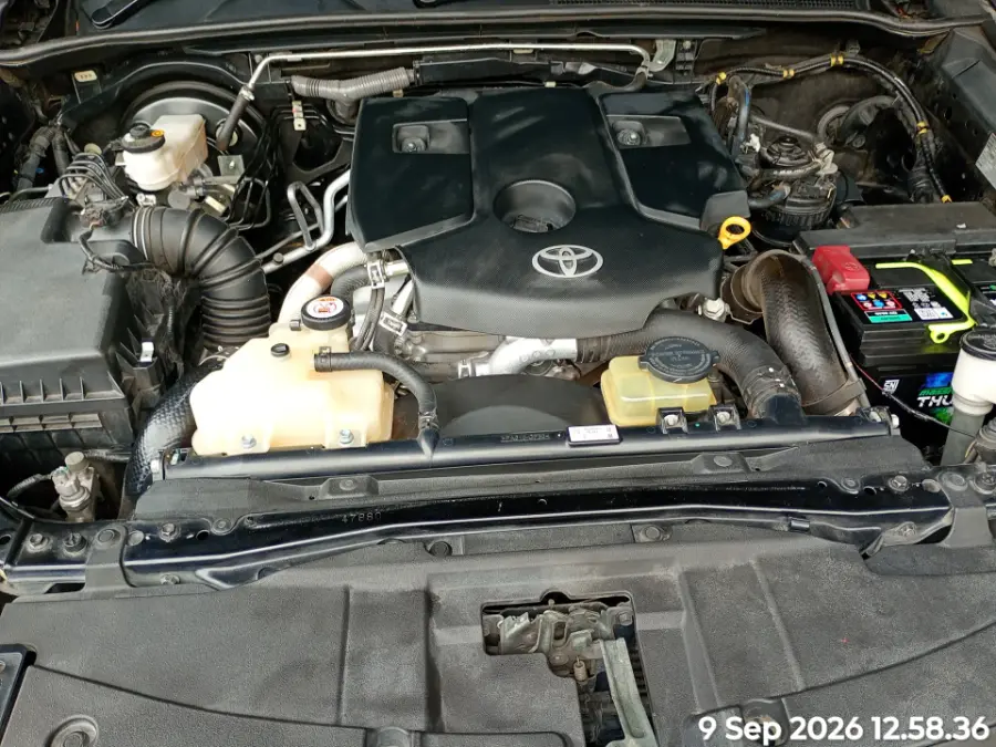 Foto Mobil Bekas Mesin Toyota Fortuner 2.8 4X2 VRZ tahun 2022