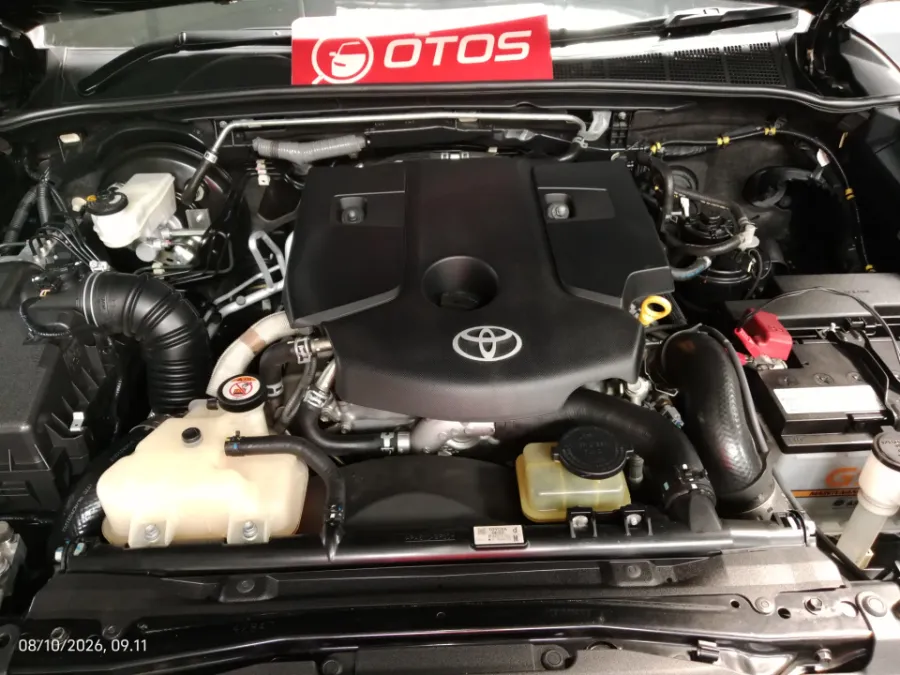 Foto Mobil Bekas Mesin Toyota Fortuner 2.8 4X2 VRZ tahun 2022