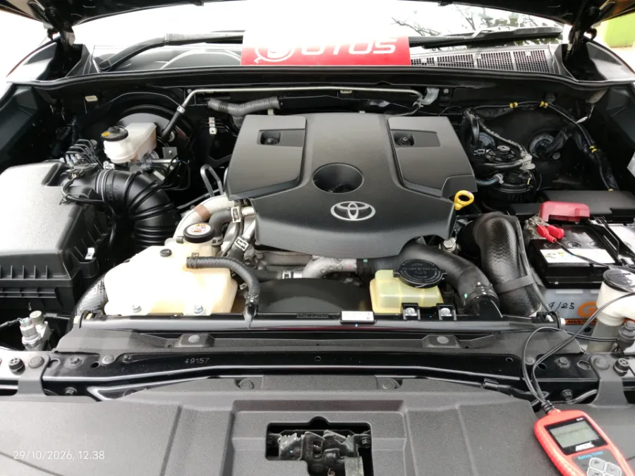 Foto Mobil Bekas Mesin Toyota Fortuner 2.8 4X2 VRZ tahun 2022