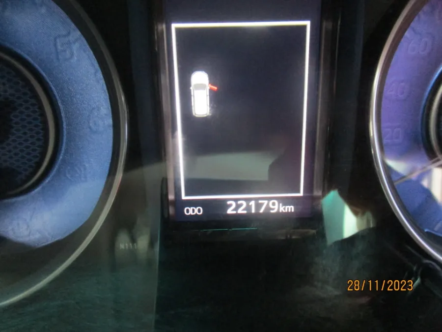 Foto Mobil Bekas Odometer Toyota Fortuner 2.8 4X2 VRZ tahun 2022