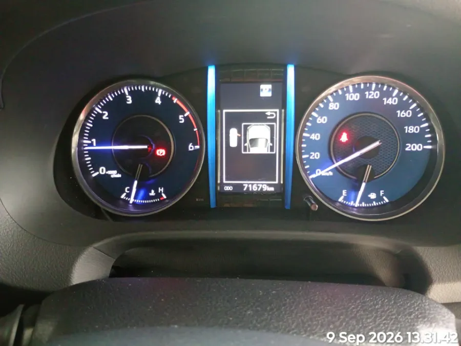 Foto Mobil Bekas Odometer Toyota Fortuner 2.8 4X2 VRZ tahun 2022