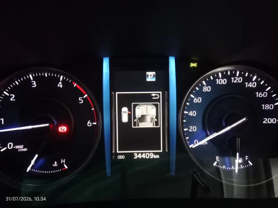 Foto Mobil Bekas Odometer Toyota Fortuner 2.8 4X2 VRZ tahun 2023