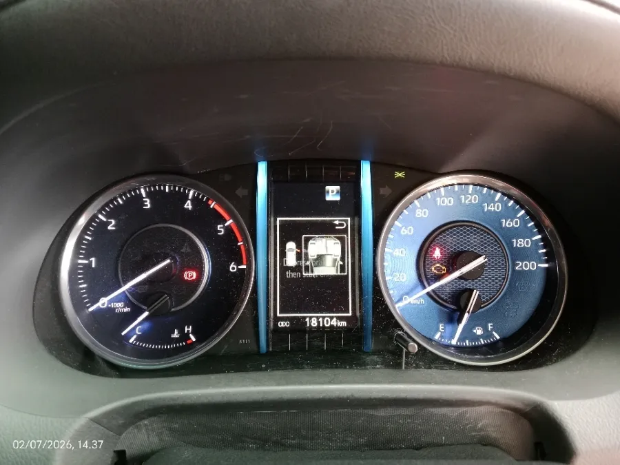 Foto Mobil Bekas Odometer Toyota Fortuner 2.8 4X2 VRZ tahun 2024