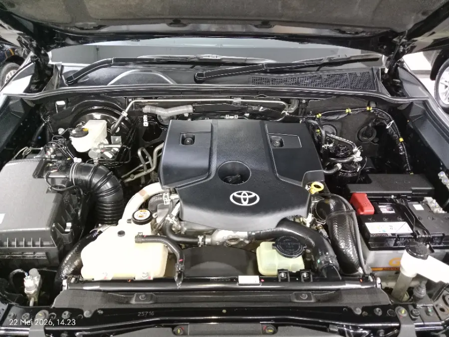 Foto Mobil Bekas Mesin Toyota Fortuner 2.8 GR Sport tahun 2024