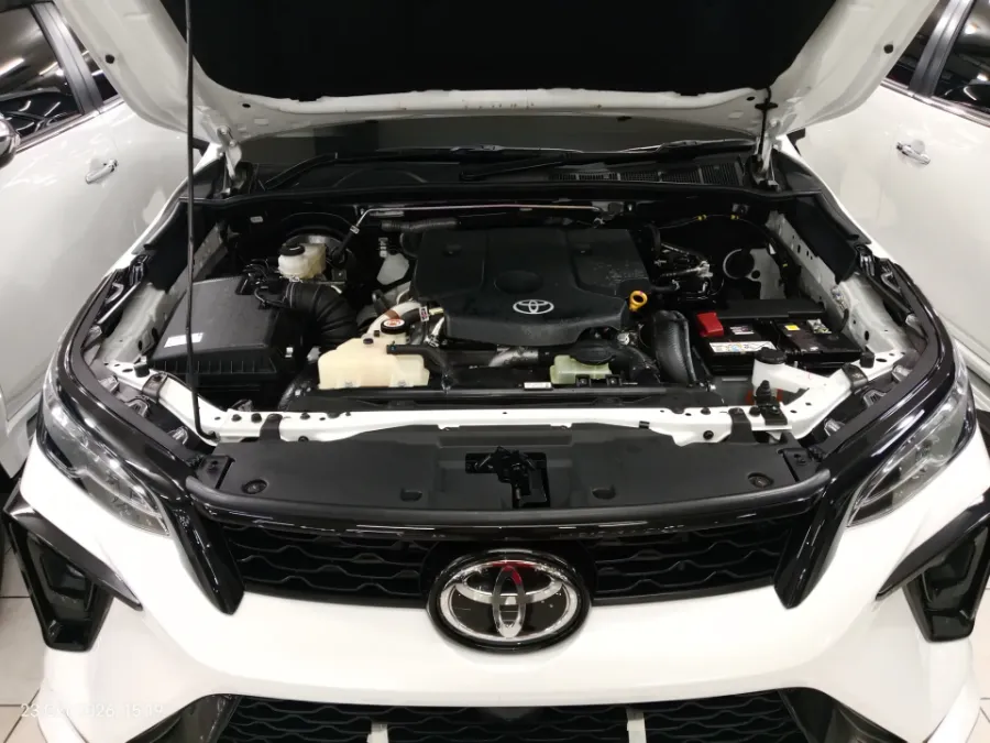 Foto Mobil Bekas Mesin Toyota Fortuner 2.8 VRZ TSS tahun 2025
