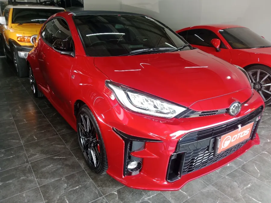 Foto Mobil Bekas Kanan Depan Toyota GR Yaris 1.6 tahun 2022