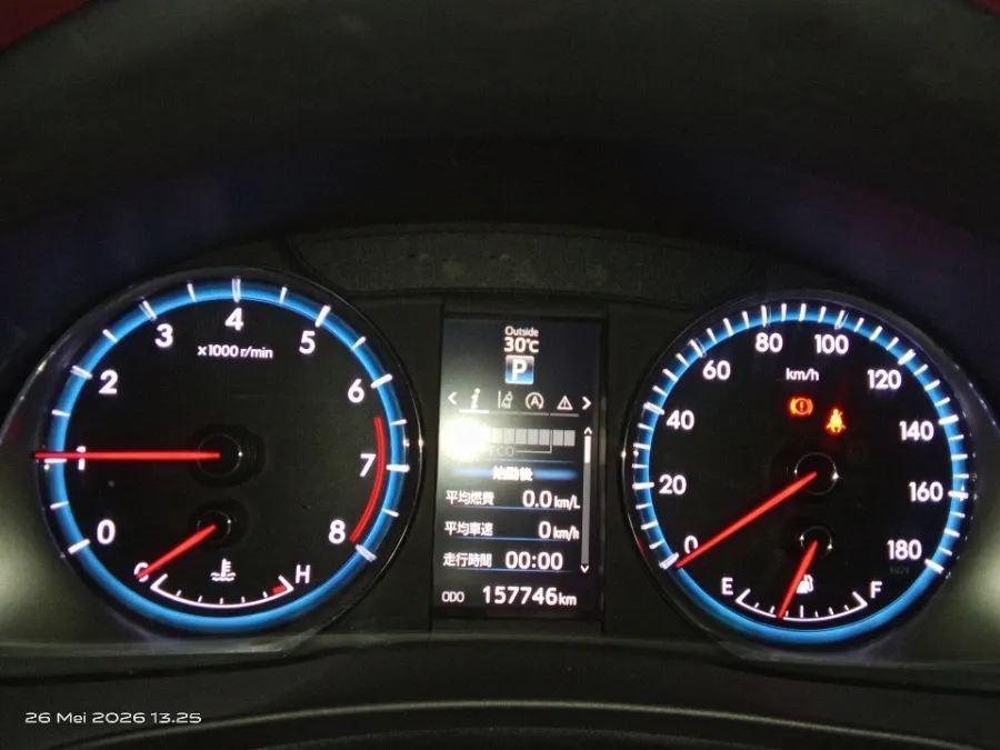 Foto Mobil Bekas Odometer Toyota Harrier 2.0 tahun 2014