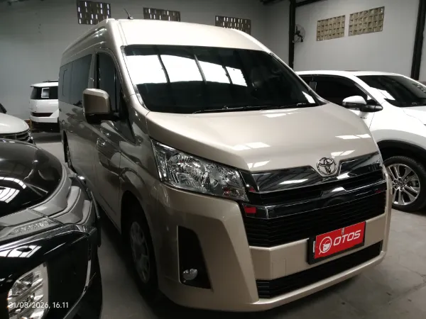 2021 Toyota Hiace 2.8 Premio