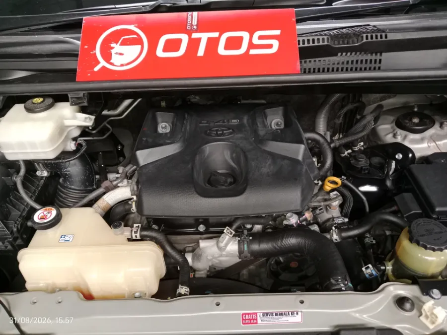 Foto Mobil Bekas Mesin Toyota Hiace 2.8 Premio tahun 2021
