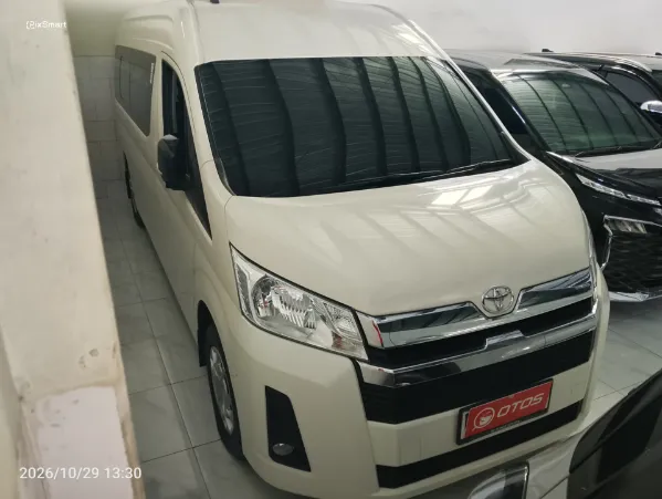 2025 Toyota Hiace 2.8 Premio