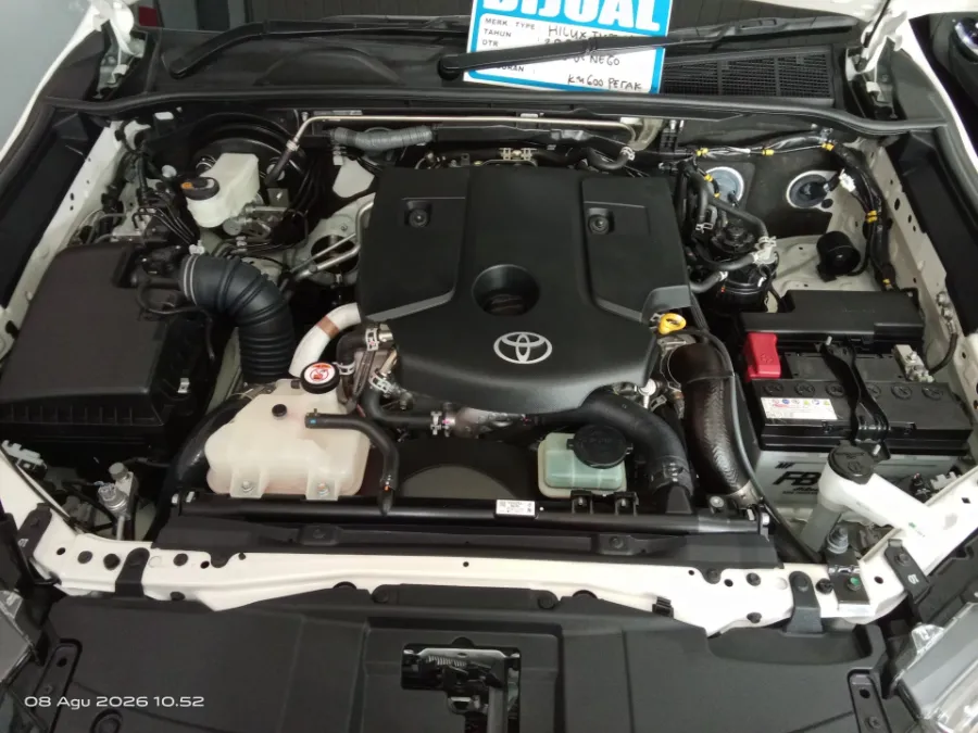 Foto Mobil Bekas Mesin Toyota Hilux 2.4 V D-Cab tahun 2025
