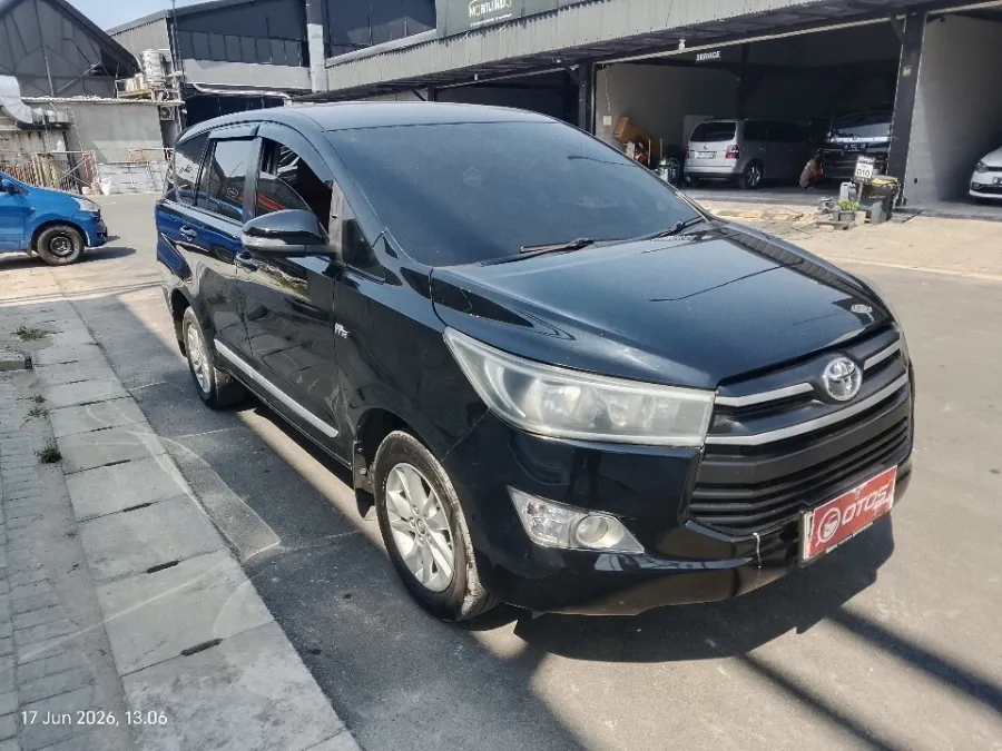 Foto Mobil Bekas Kanan Depan Toyota Kijang Innova 2.0 G tahun 2016