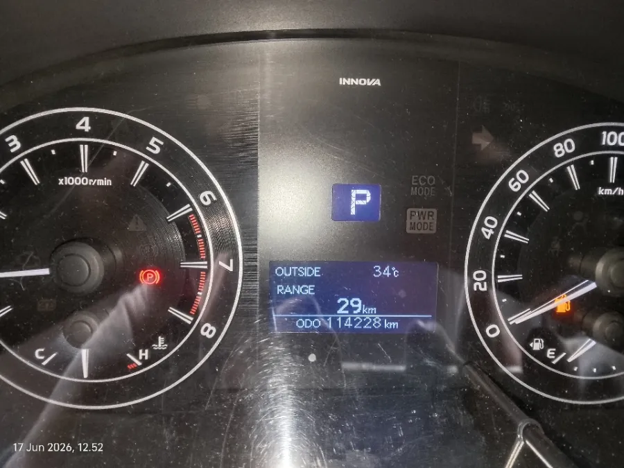 Foto Mobil Bekas Odometer Toyota Kijang Innova 2.0 G tahun 2016