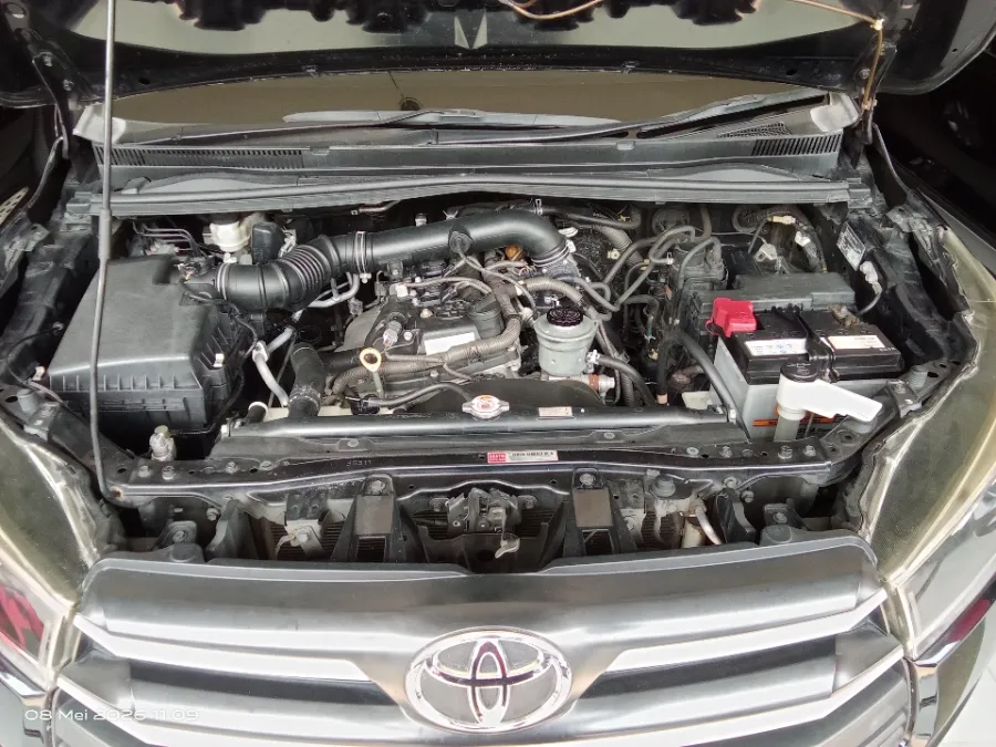 Foto Mobil Bekas Mesin Toyota Kijang Innova 2.0 G tahun 2017
