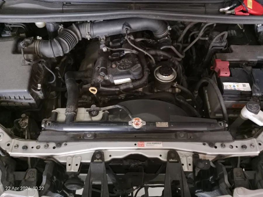Foto Mobil Bekas Mesin Toyota Kijang Innova 2.0 G tahun 2018
